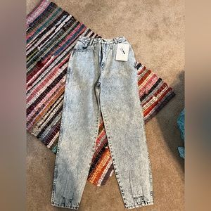 Vintage Valentino jean size 9 acid wash new with tags